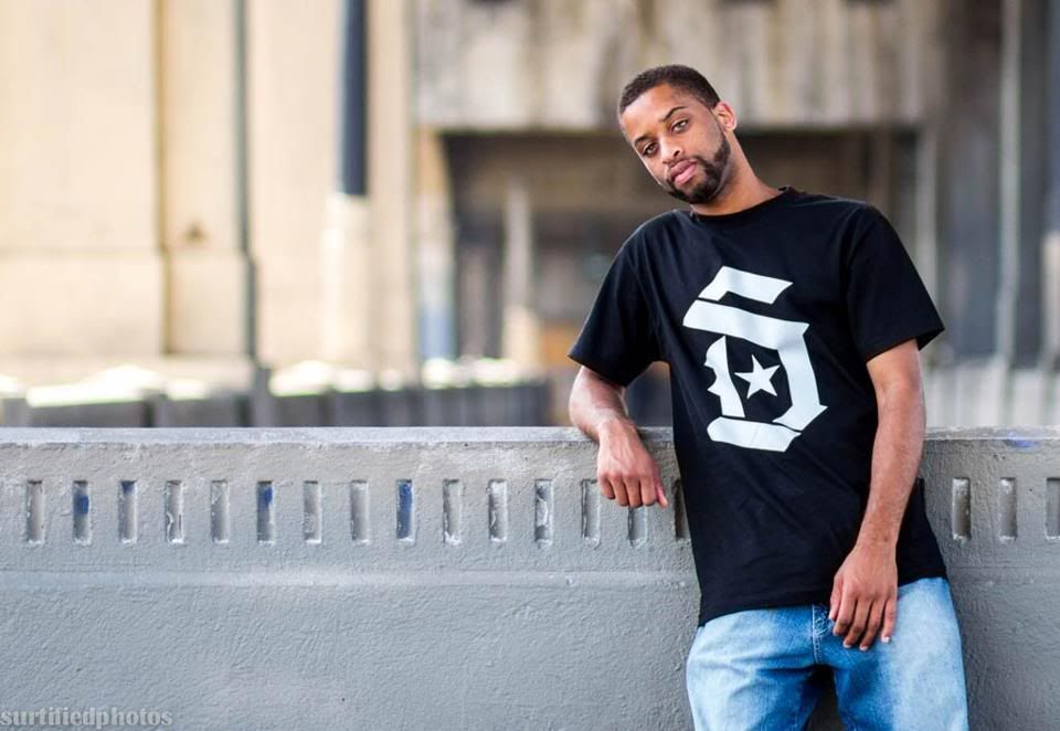 IMAGE: http://i1167.photobucket.com/albums/q629/MARSURAT1/564_267646650005385_1008583976_n.jpg