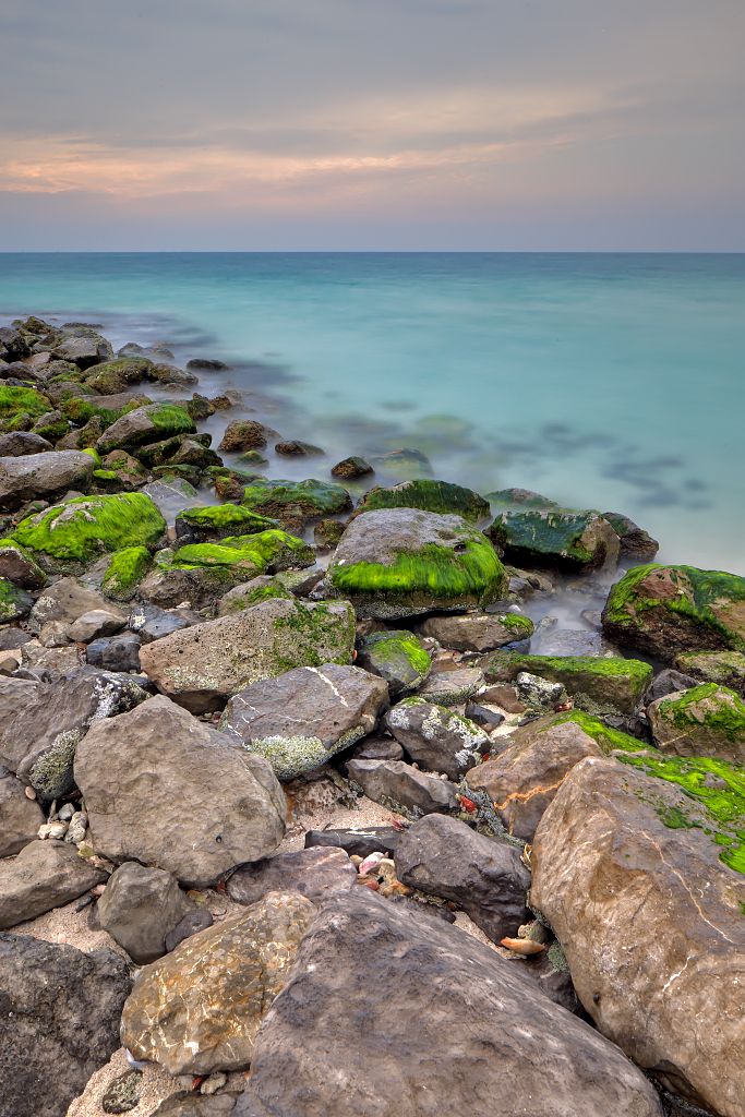 IMAGE: http://i1167.photobucket.com/albums/q638/Tareq_Alhamrani/HDR/Landscapes/IMG_9994tonemapped_zps588d373e.jpg