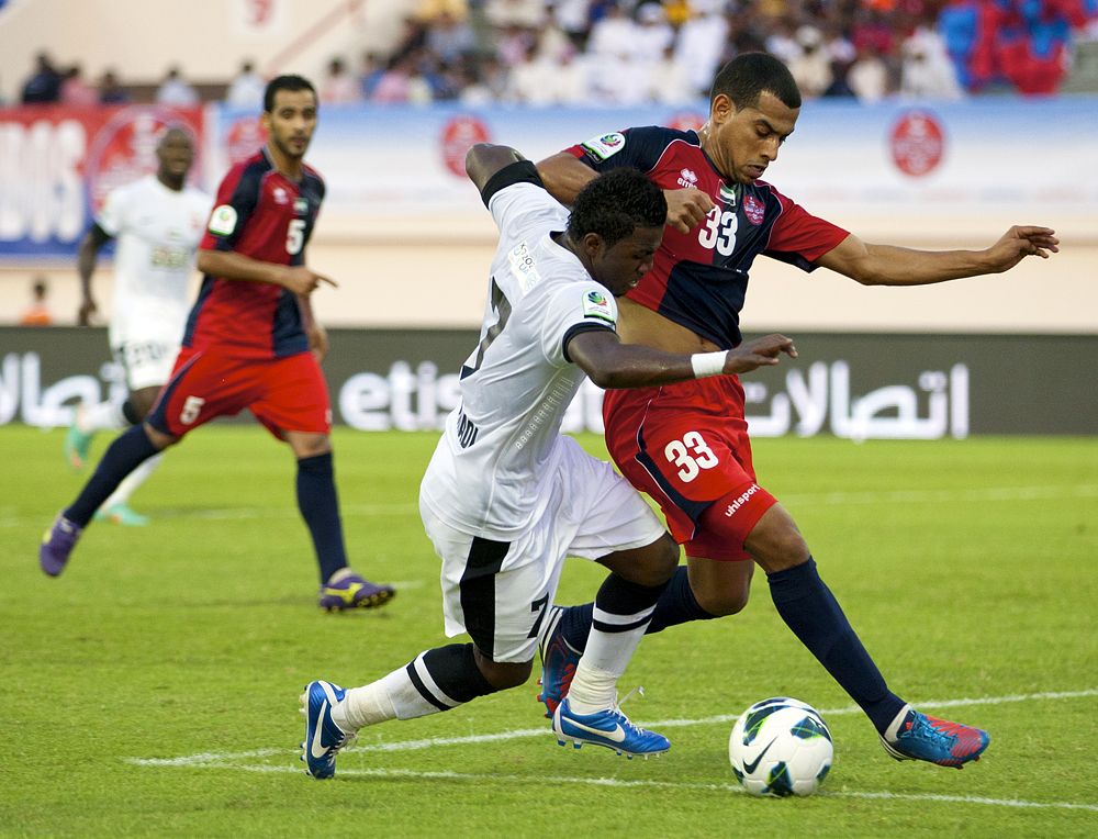 IMAGE: http://i1167.photobucket.com/albums/q638/Tareq_Alhamrani/Sports/Football/Alshaab_vs_AlAhli%2009Nov2012/_D3_3367.jpg
