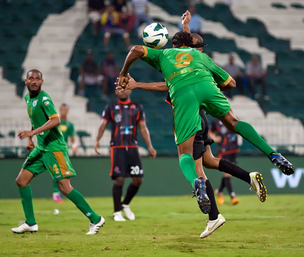 IMAGE: http://i1167.photobucket.com/albums/q638/Tareq_Alhamrani/Sports/Football/Alshabab_Ajman%2012%20November%202012/1D2N9386.jpg